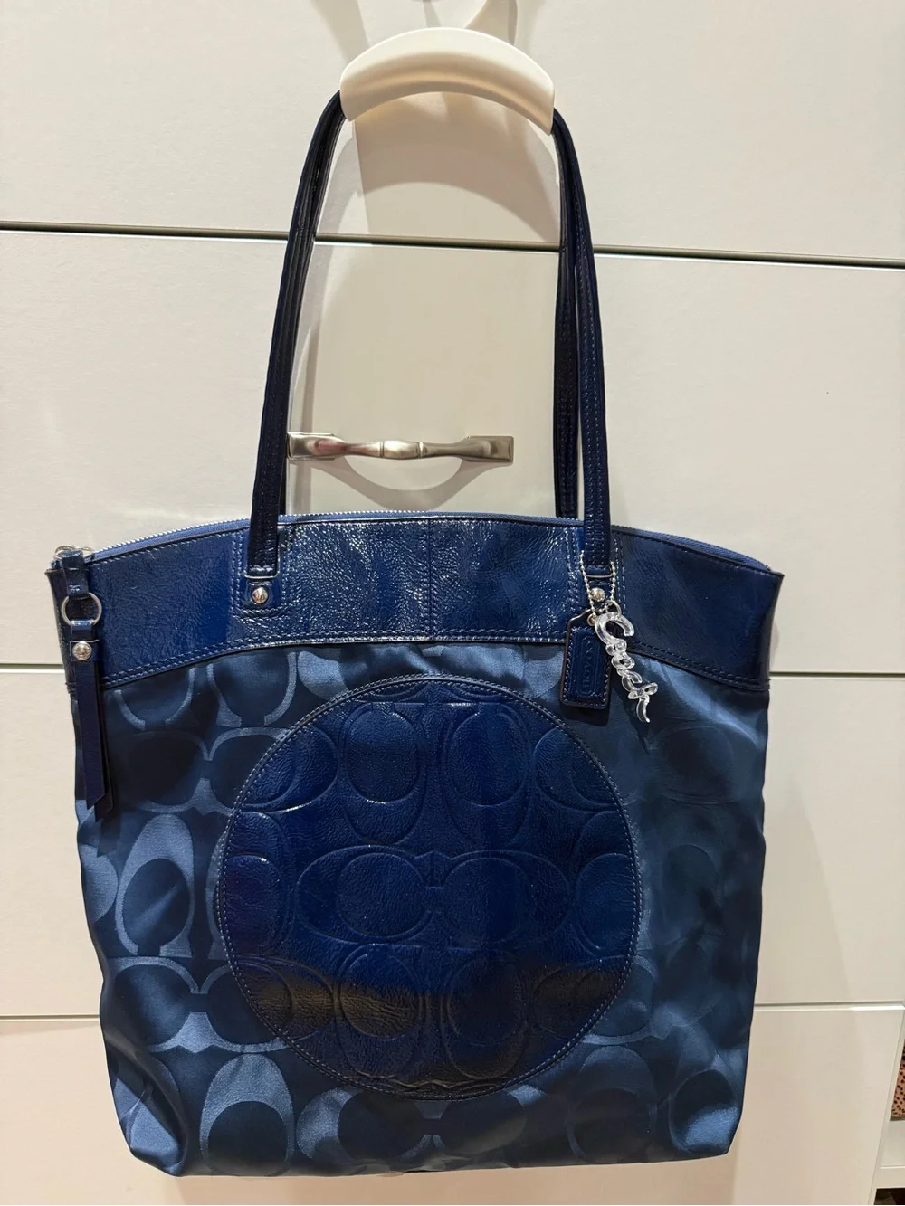 Coach Navy Patent Leather Signature Circle Tote Bag With Dustbag